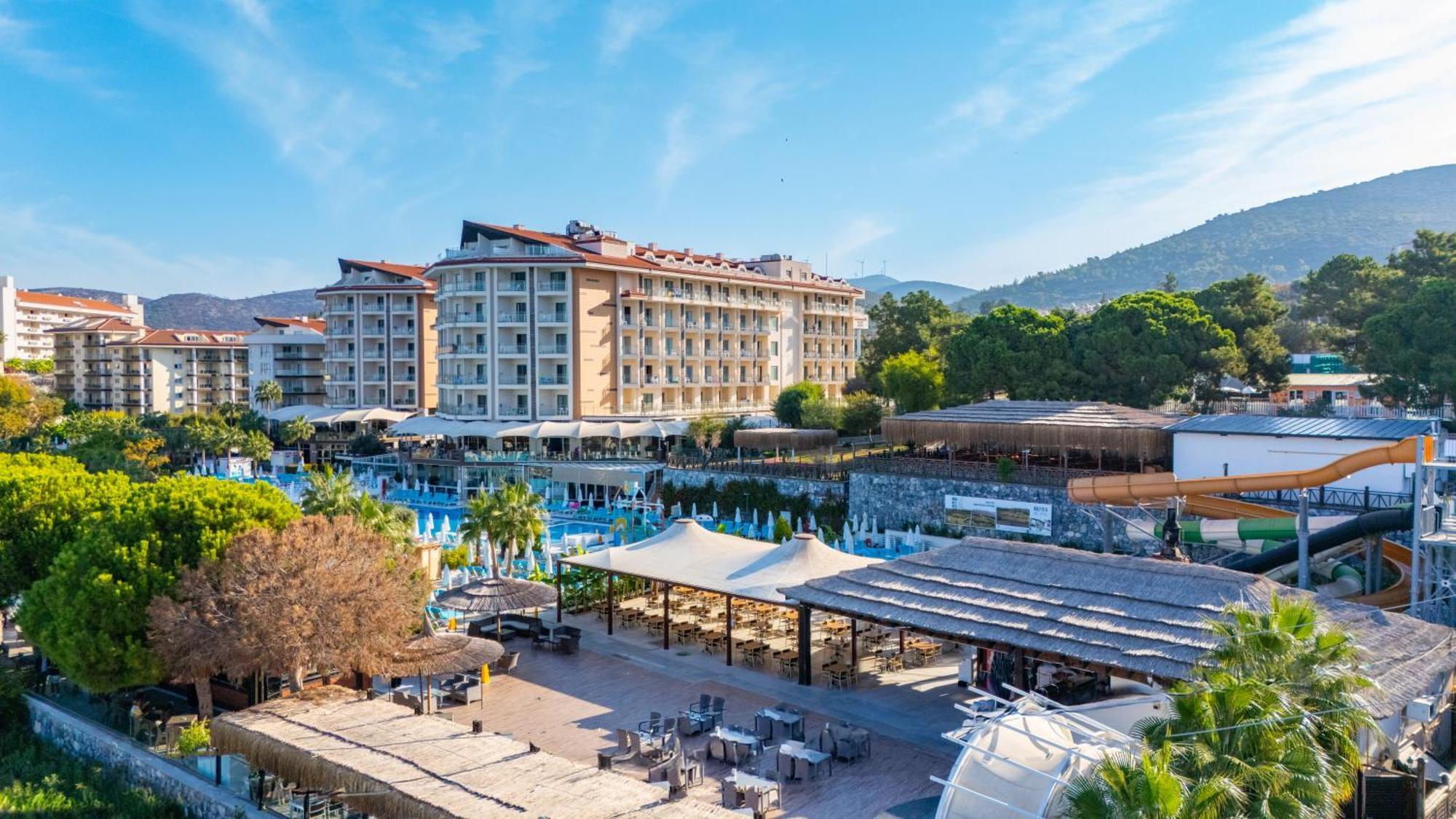 Ramada Resort Kusadasi & Golf Luaran gambar Club Hotel Sera