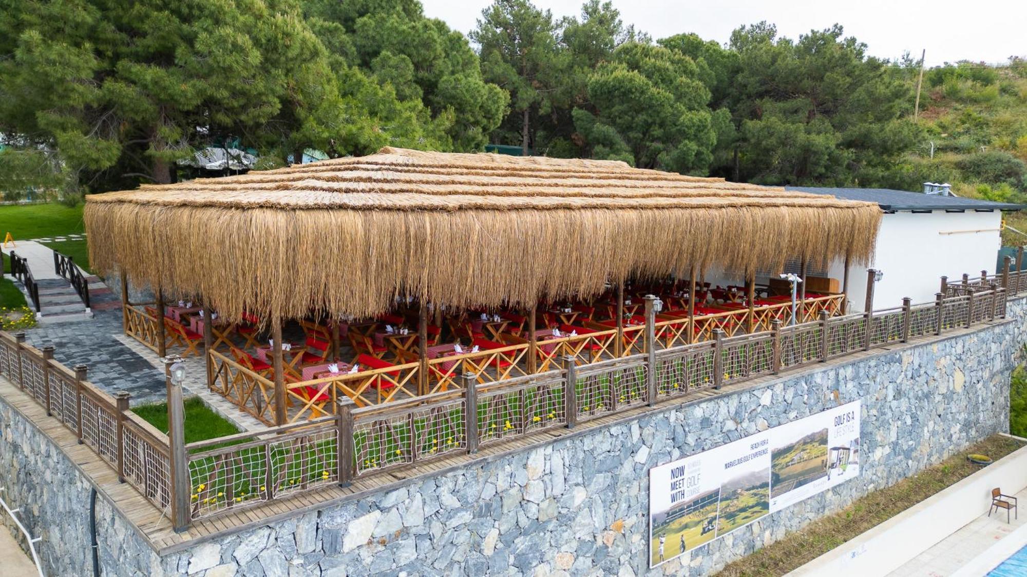Ramada Resort Kusadasi & Golf Luaran gambar Restaurant in the village